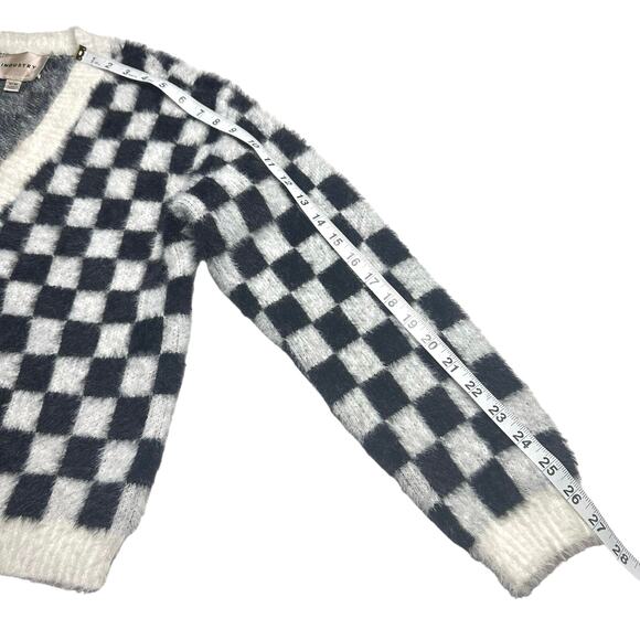 Industry | Women | Black White Checkered Fluffy Knit Button Up Cardigan | Medium - Picture 5 of 12
